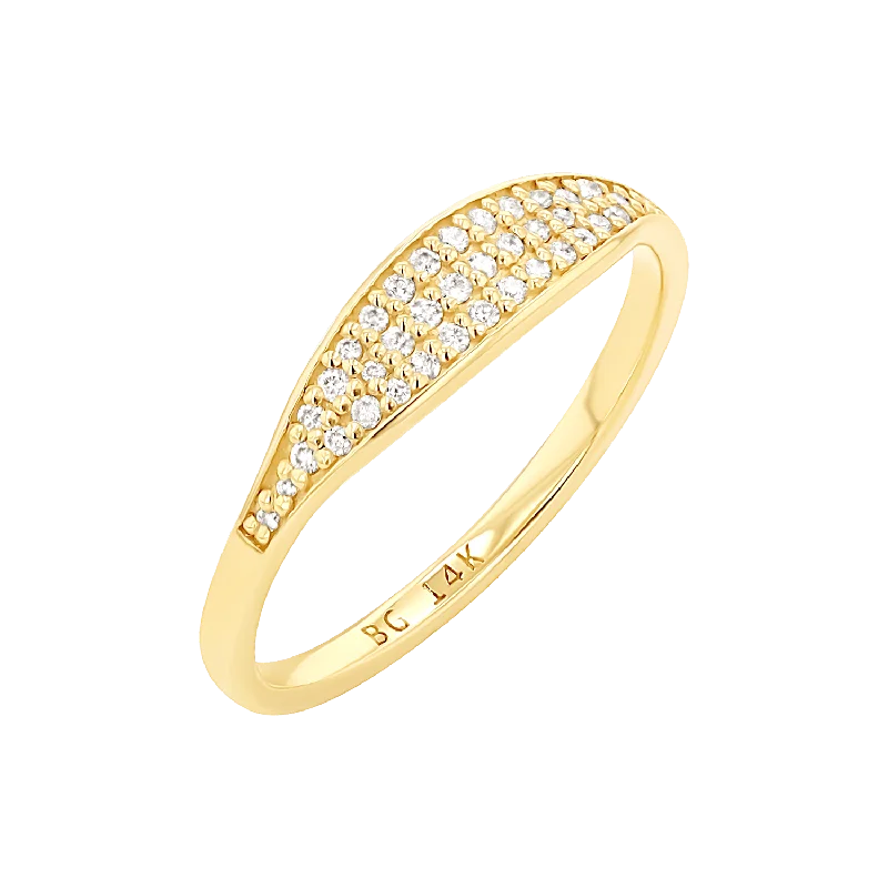 Timeless Beauty, Unbeatable Deals – Jewelry Sale On Tapered Diamond Stacking Band