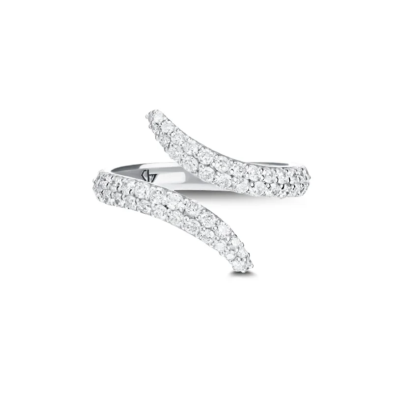 Seasonal Jewelry Deals – Elevate Your Style Viper Ring