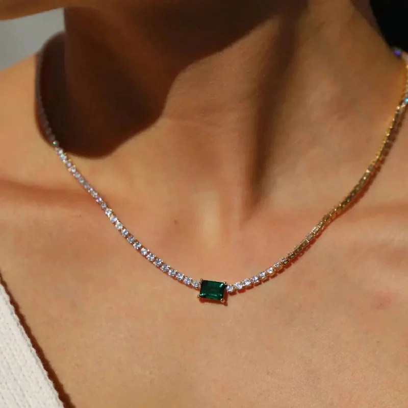 Heirloom Emerald Necklace In Green