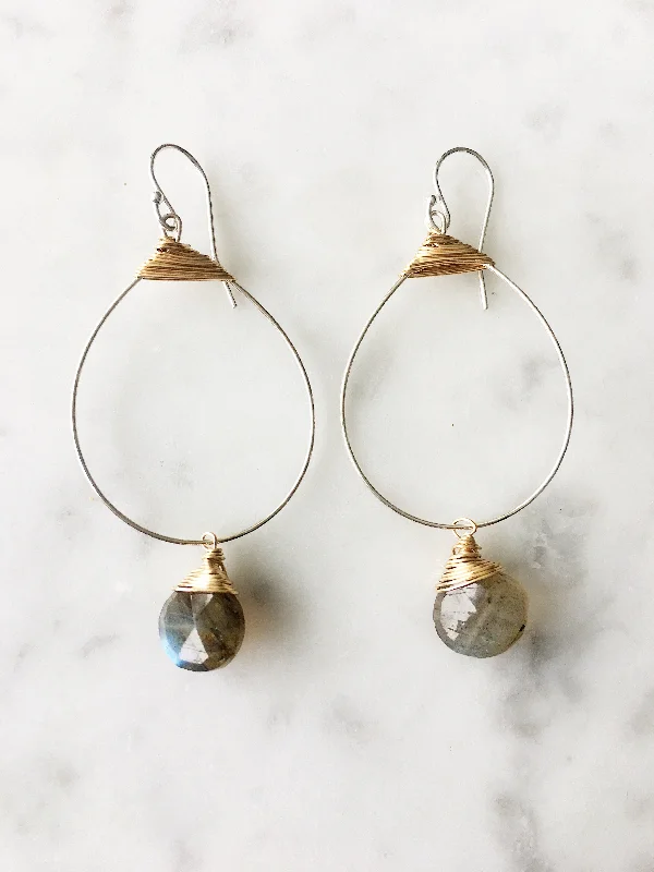 Small Featherweight Hoop Demi Fine Earring with Labradorite Drop