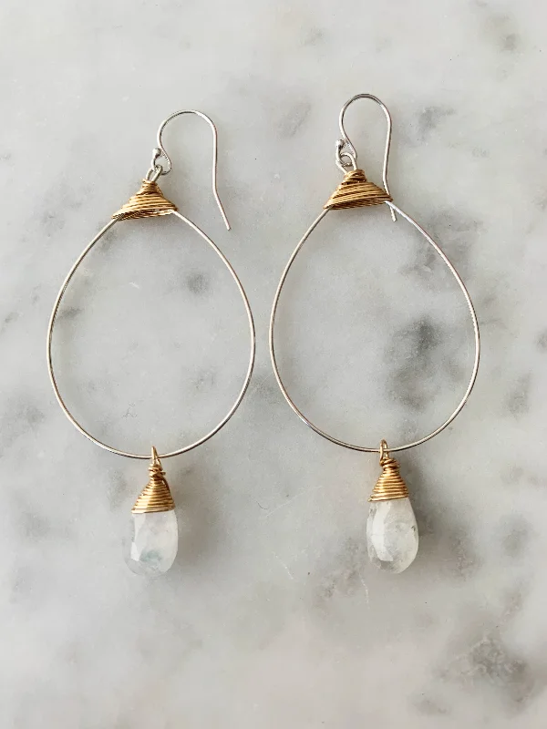 Small Featherweight Hoop Demi Fine Earring with Moonstone Drop