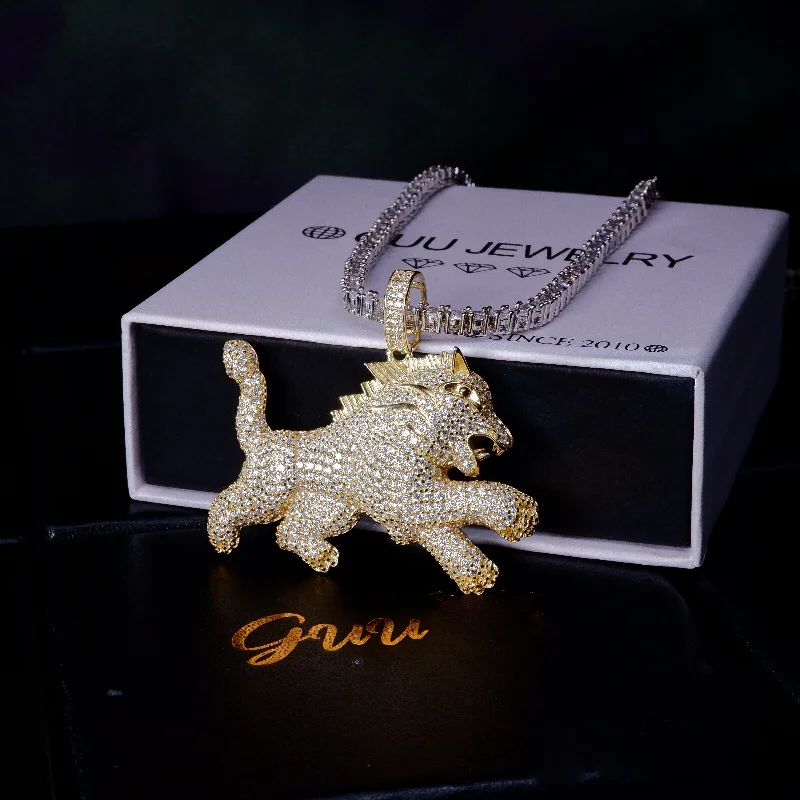 S925 Silver Diamond Lion BlingBling Iced Pendant In Gold-Plated